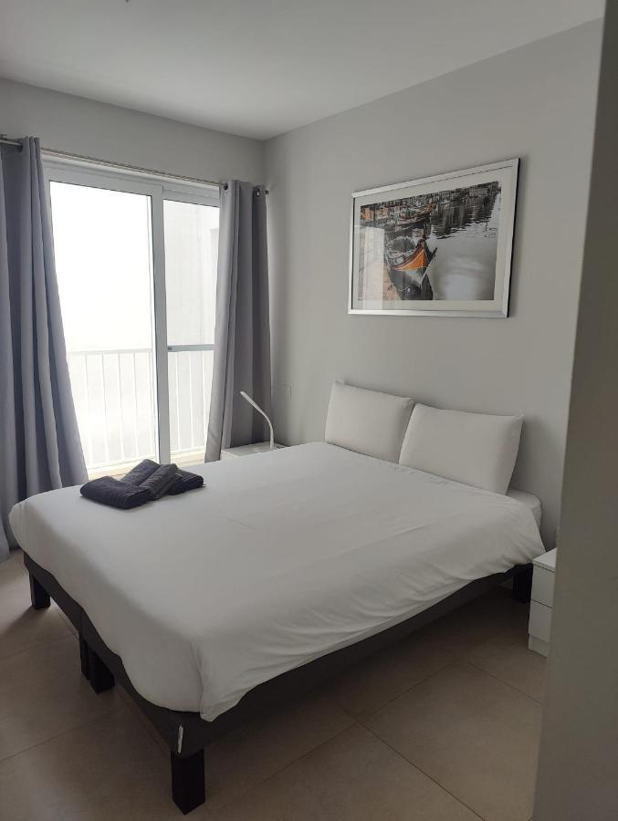 Gzira, 2 Bedroom Apartment Luaran gambar